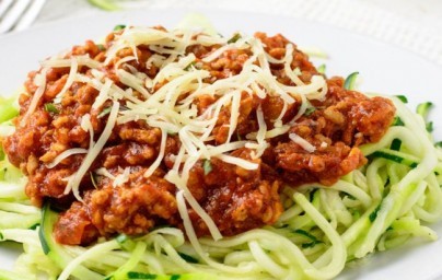 LCHF "špageti" od tikvica po bolonjski LCHF "špageti" od tikvica po bolonjski